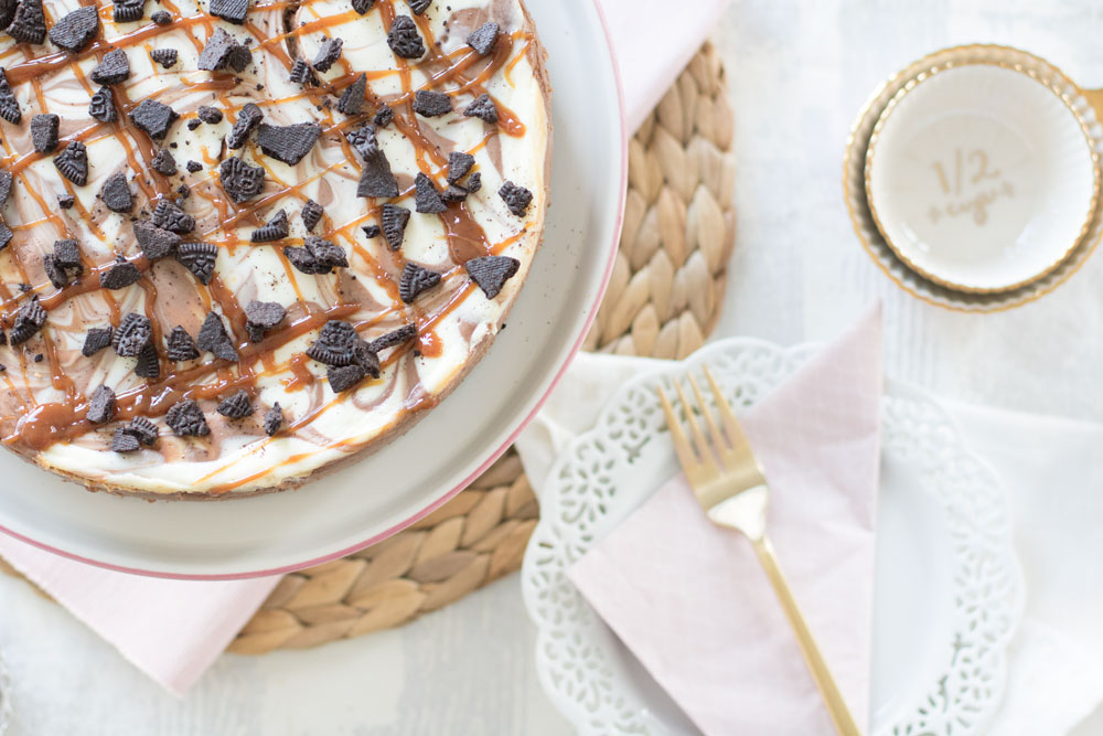 Oreo Caramel Chocolate Swirl Cheesecake - Danielle Connor Blog