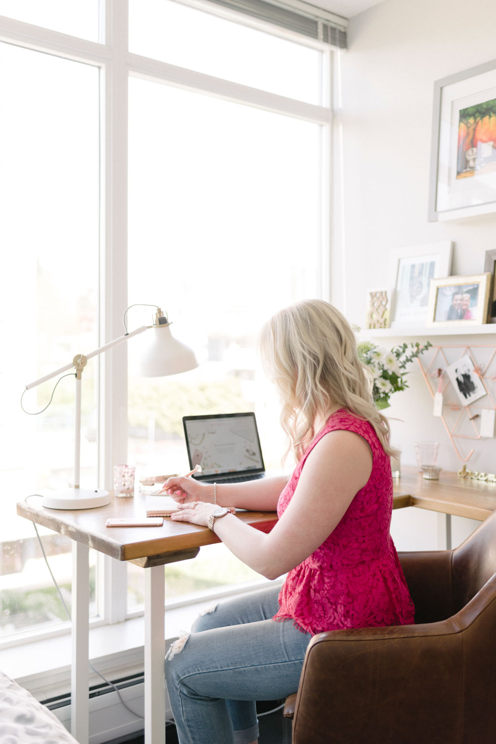 Tips for Juggling Your Side-Hustle - Danielle Connor Lifestyle Blog